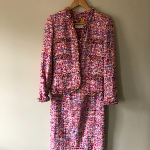 Escada Dresses & Skirts - Escada Tweed Suit Pink Blazer Skirt Couture 6 EUC